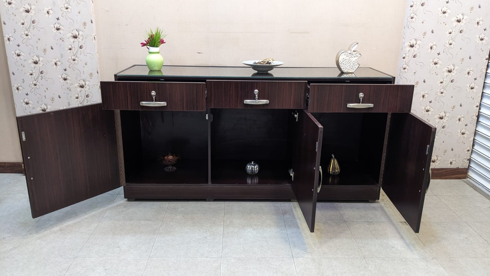 Sideboard