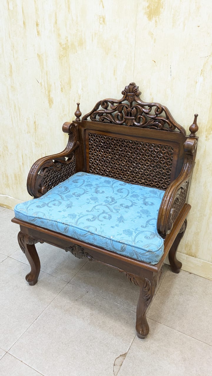 Antique 5 Seater Sofa Set