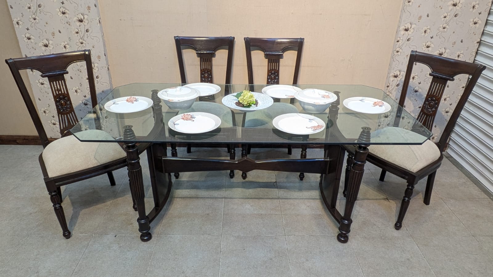 6 Seater Dining Table
