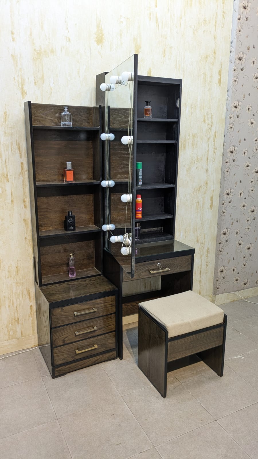 Modern Design King Size Bedroom Set