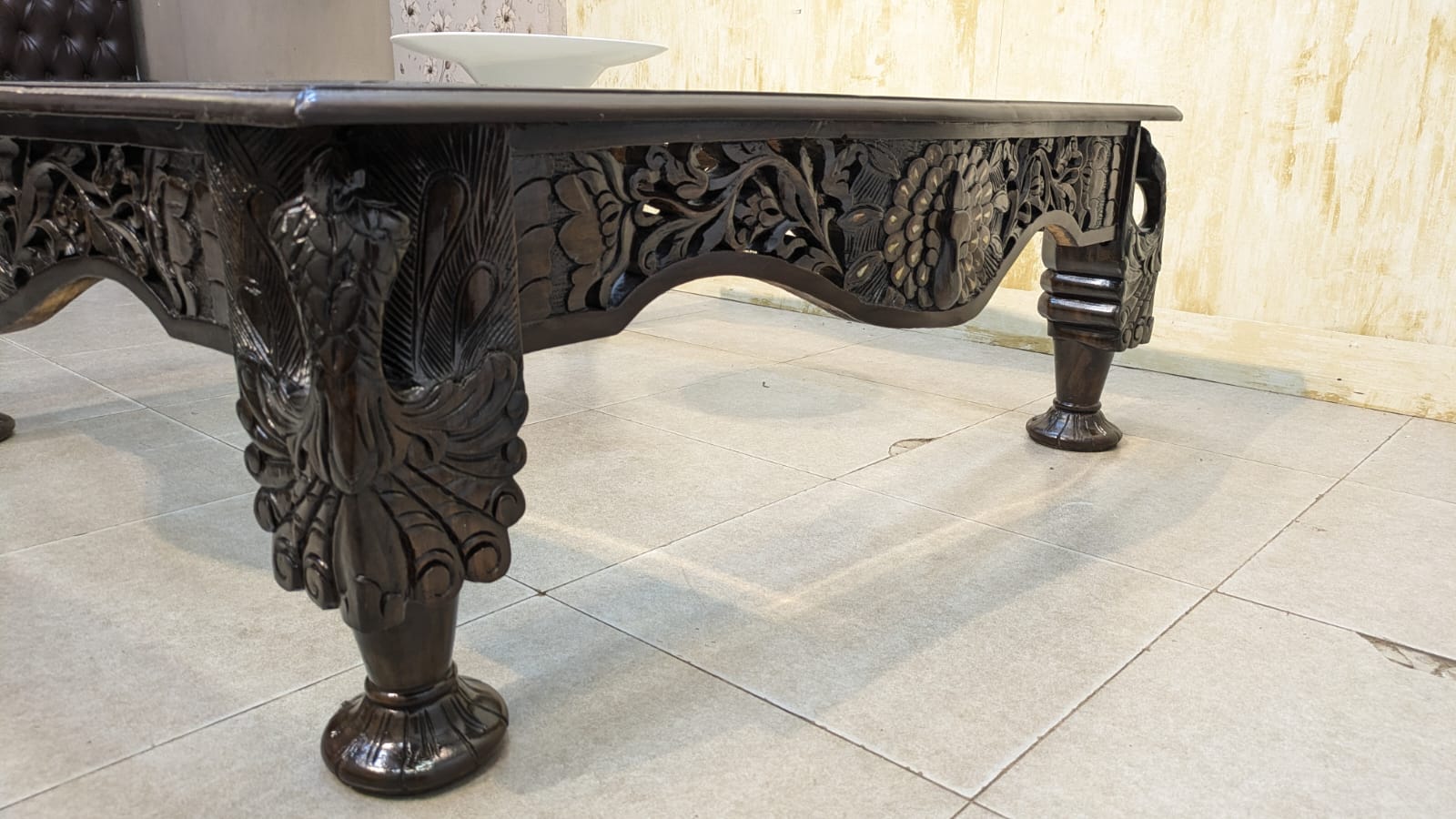 ANTIQUE SOLID SHEESHAM WOOD CENTER TABLE