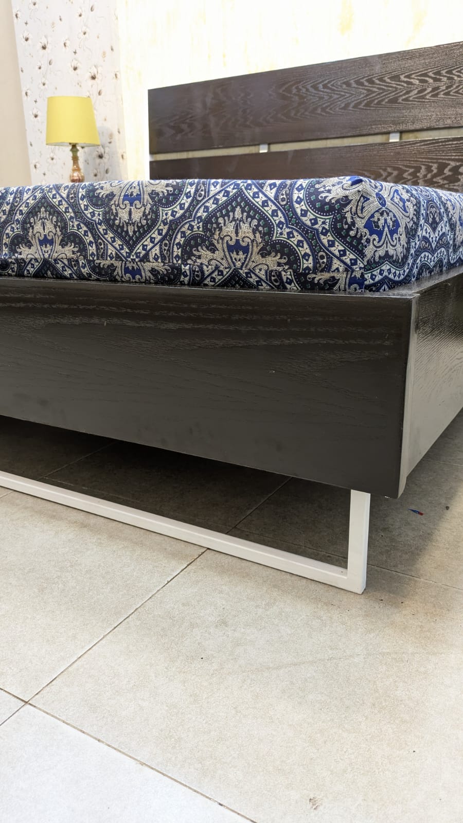 King Size Bed With 2 Side Tables