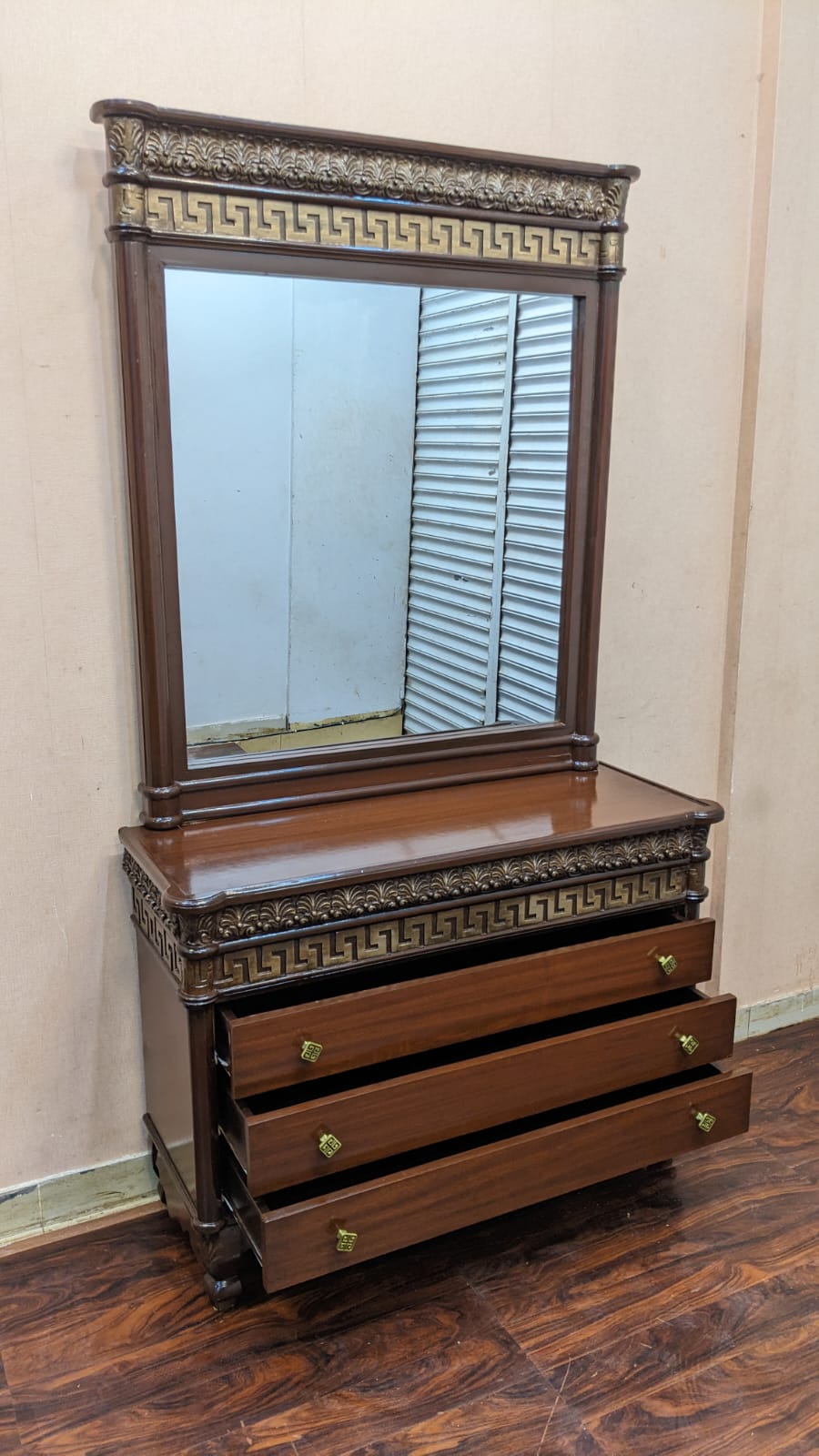 Queen Size Bedroom Set