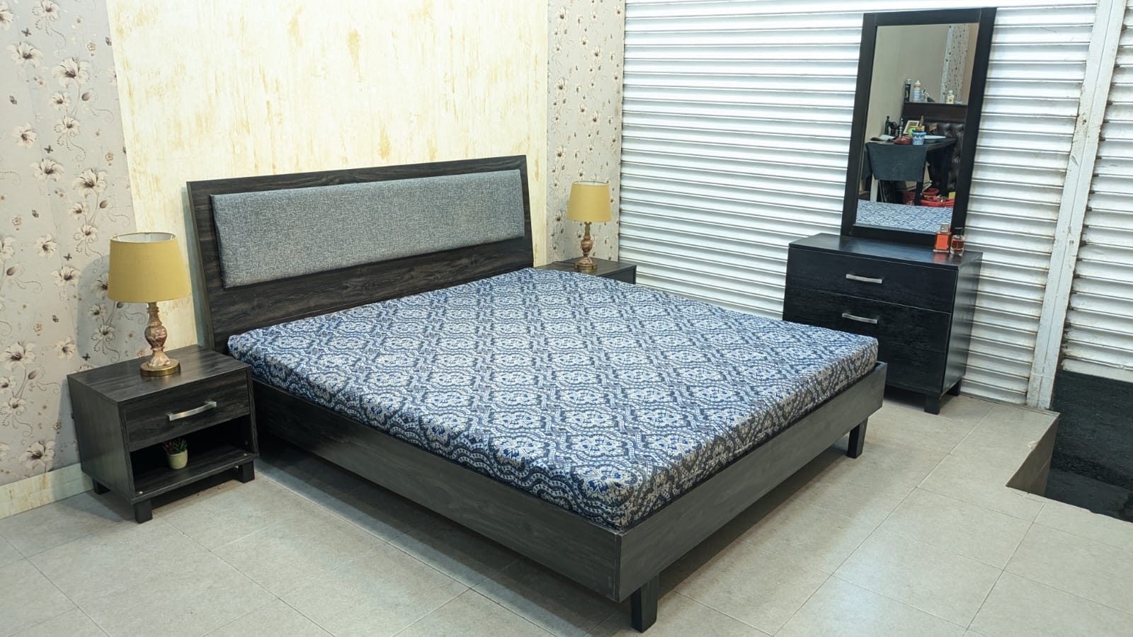 Habitt Carter King Size Bed With 2 Side Tables and Dressing Table