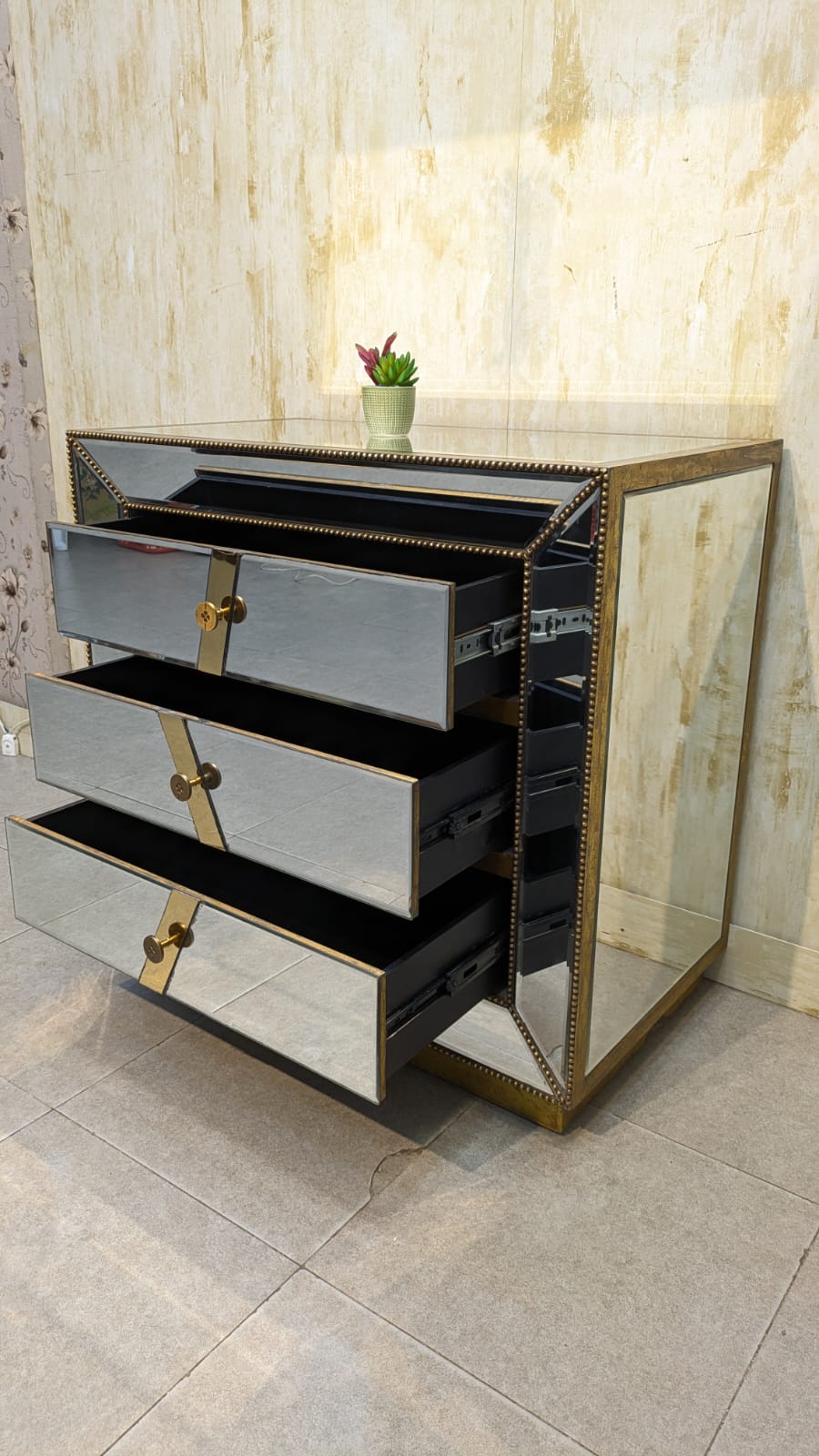 Side Drawers
