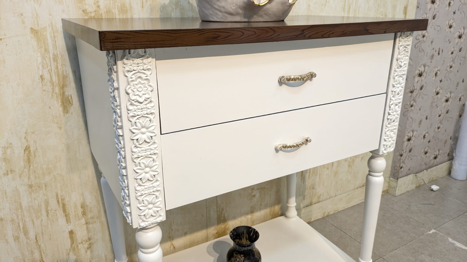 Table Console