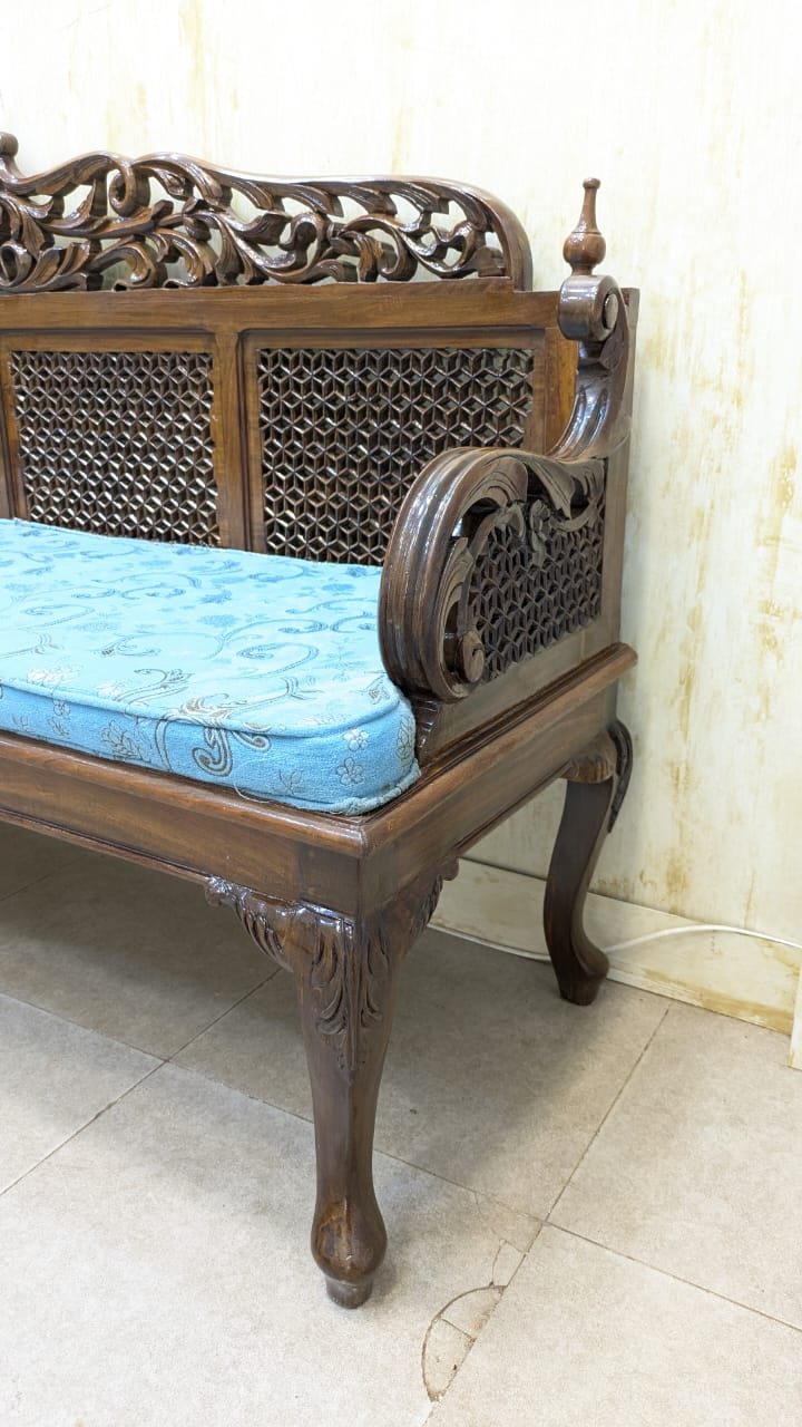 Antique 5 Seater Sofa Set