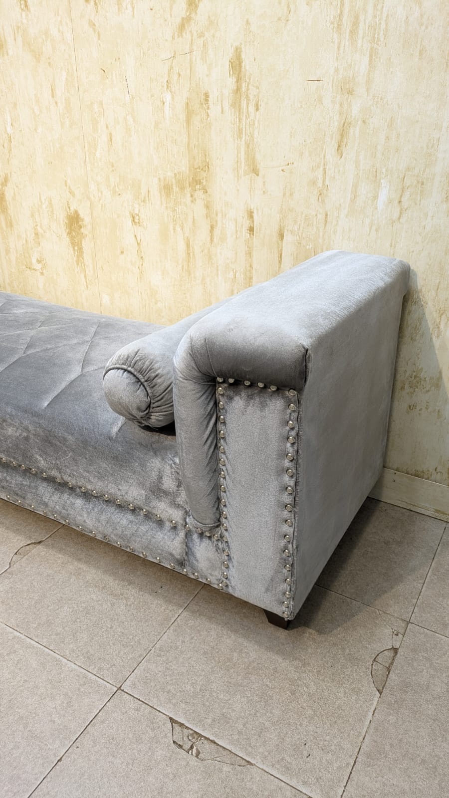2.5 Seater Seattee