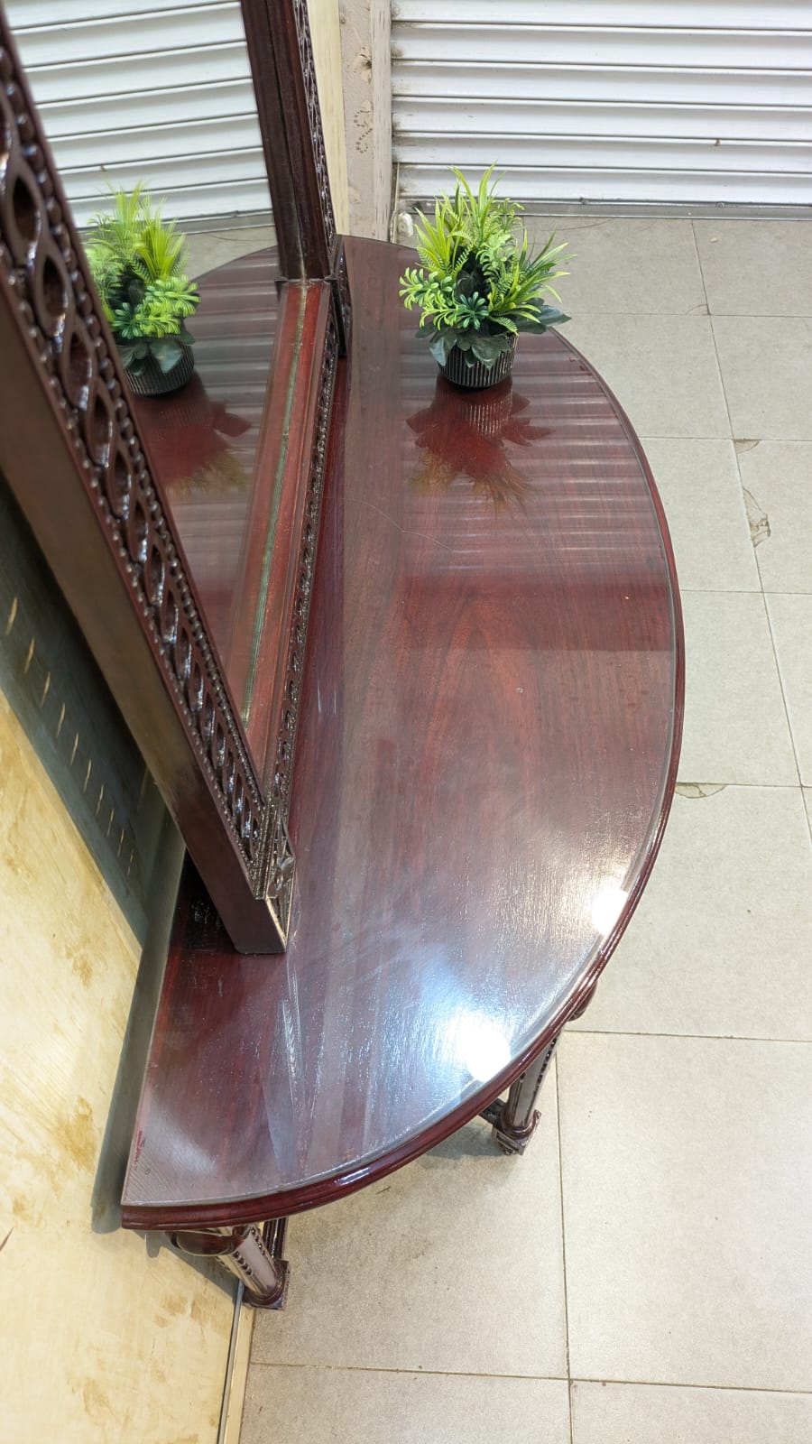 Console with wall Mounted Mirror