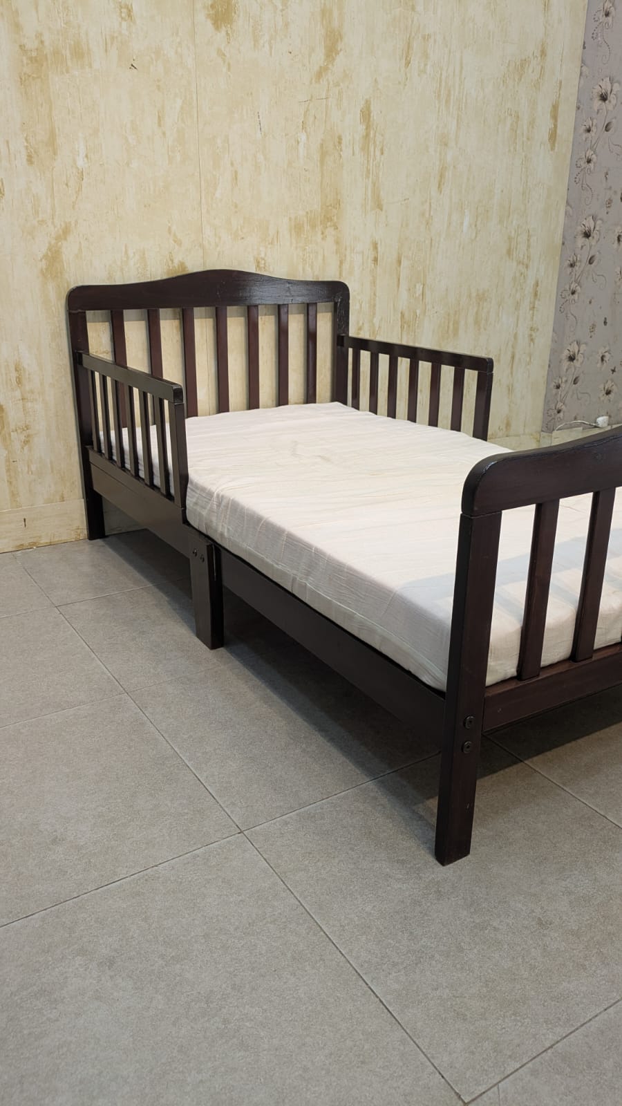 Toddler kid bed
