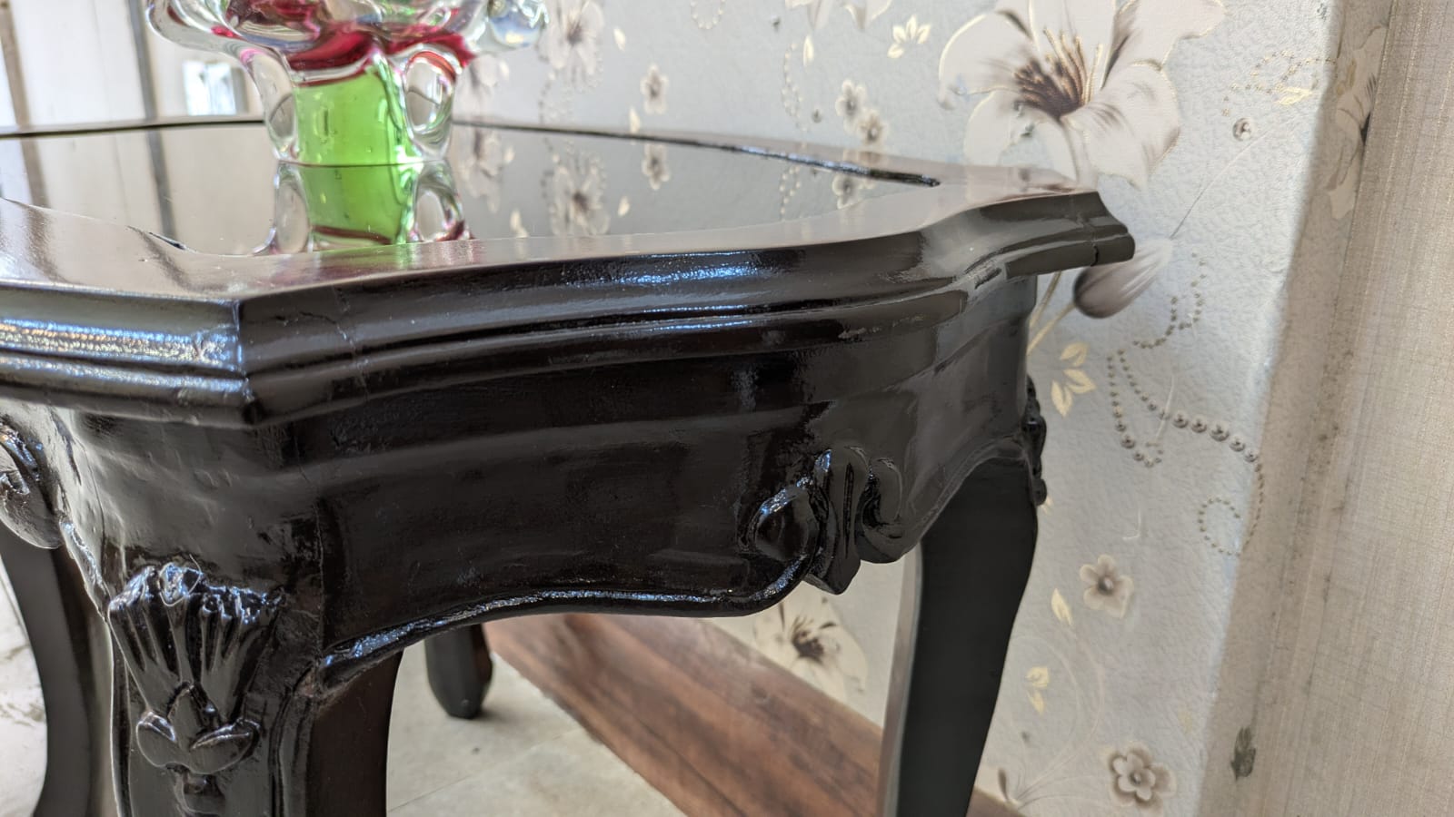 Corner Table