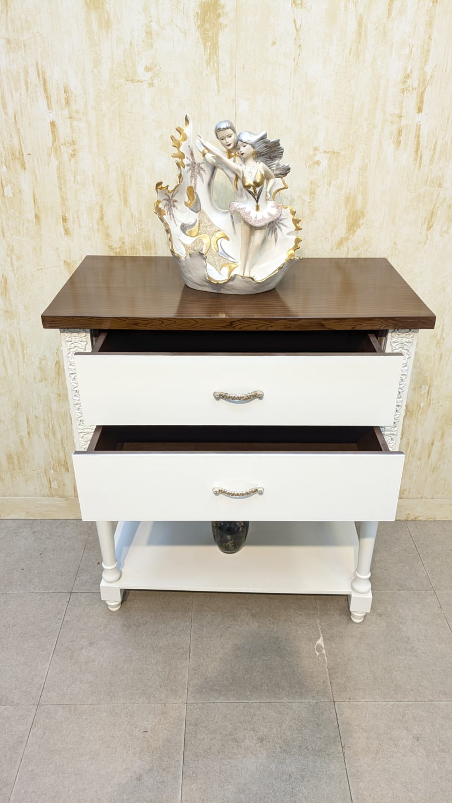 Table Console