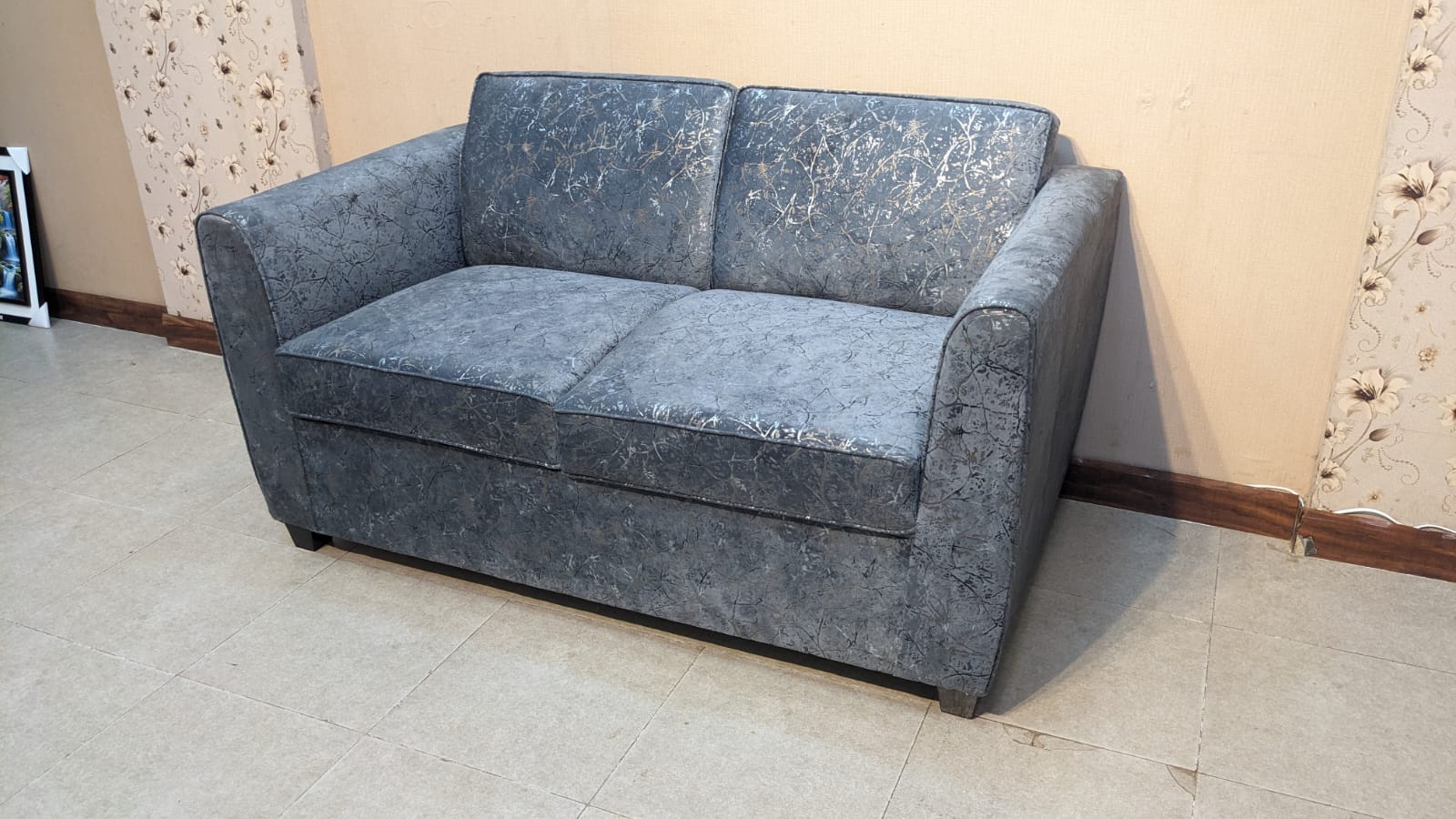 4 Seater Sofa Set