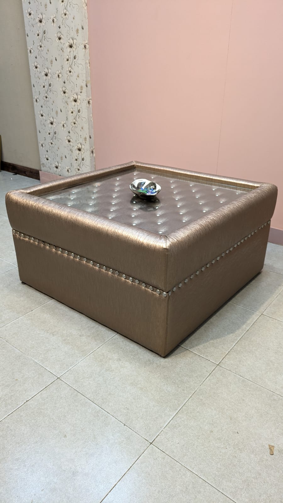 Beautiful Chesterfield Design centre Table