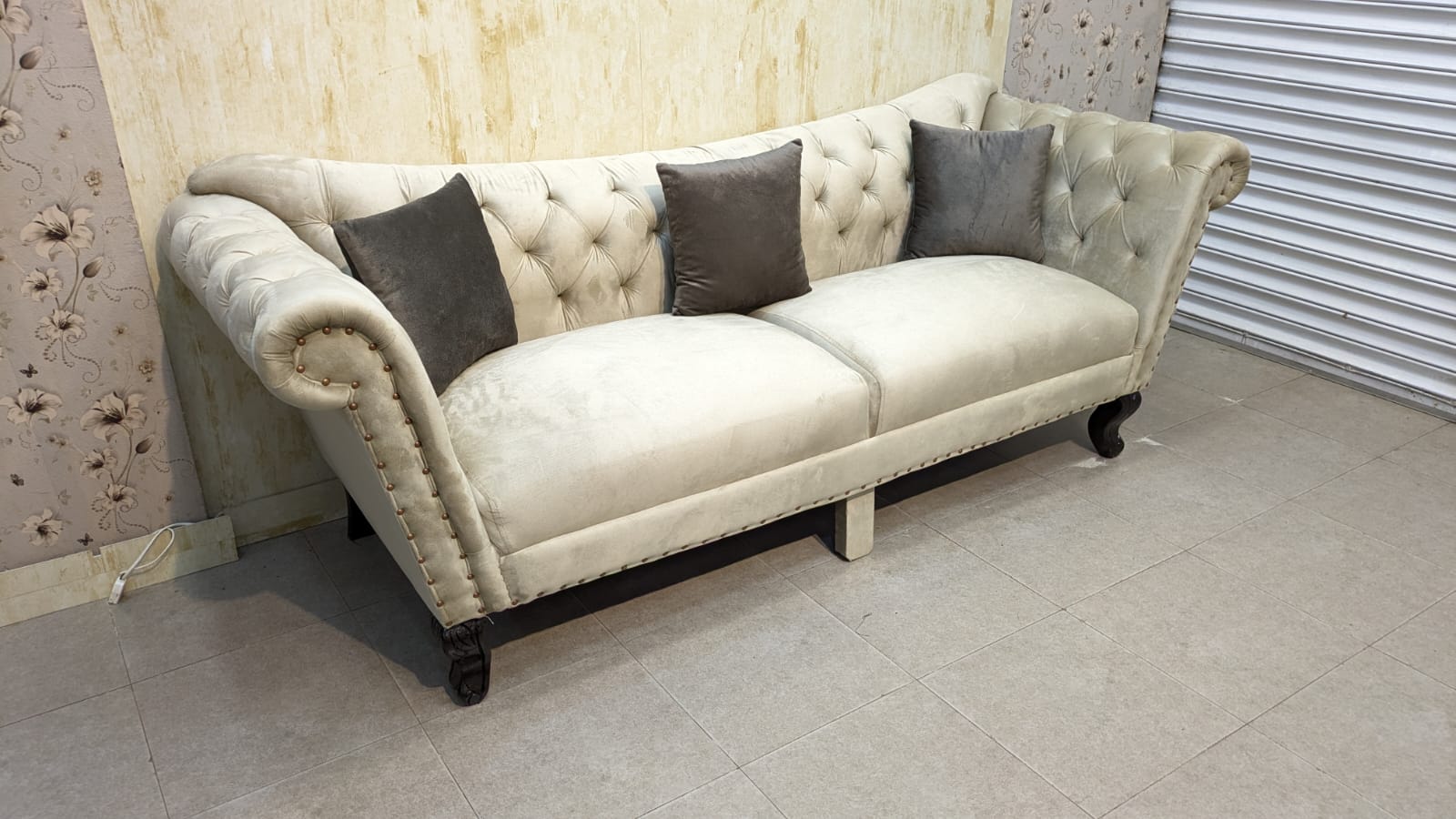 Comfortable 7 Seater Sofa Set