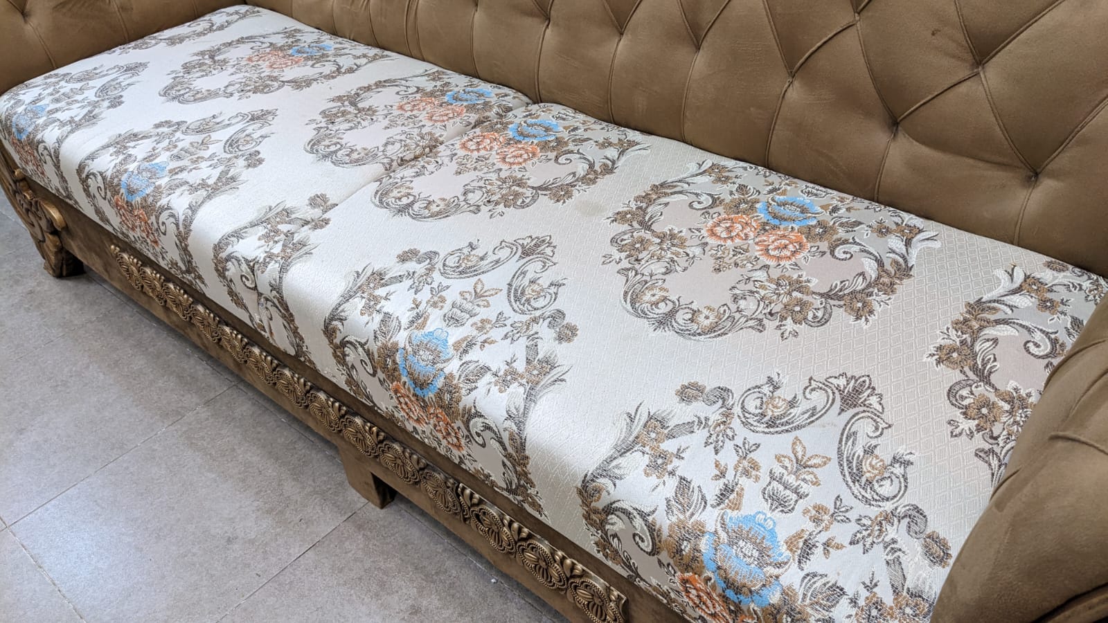 Luxurious 7 Seater Sofa Set