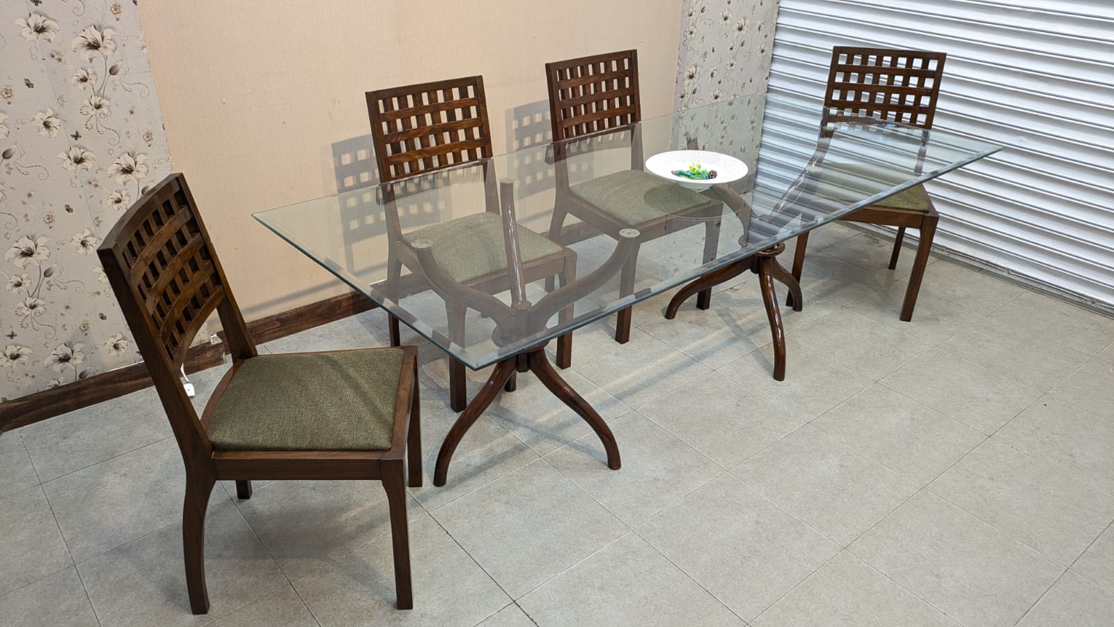Solid Sheesham Wood 6 Seater Dining Table