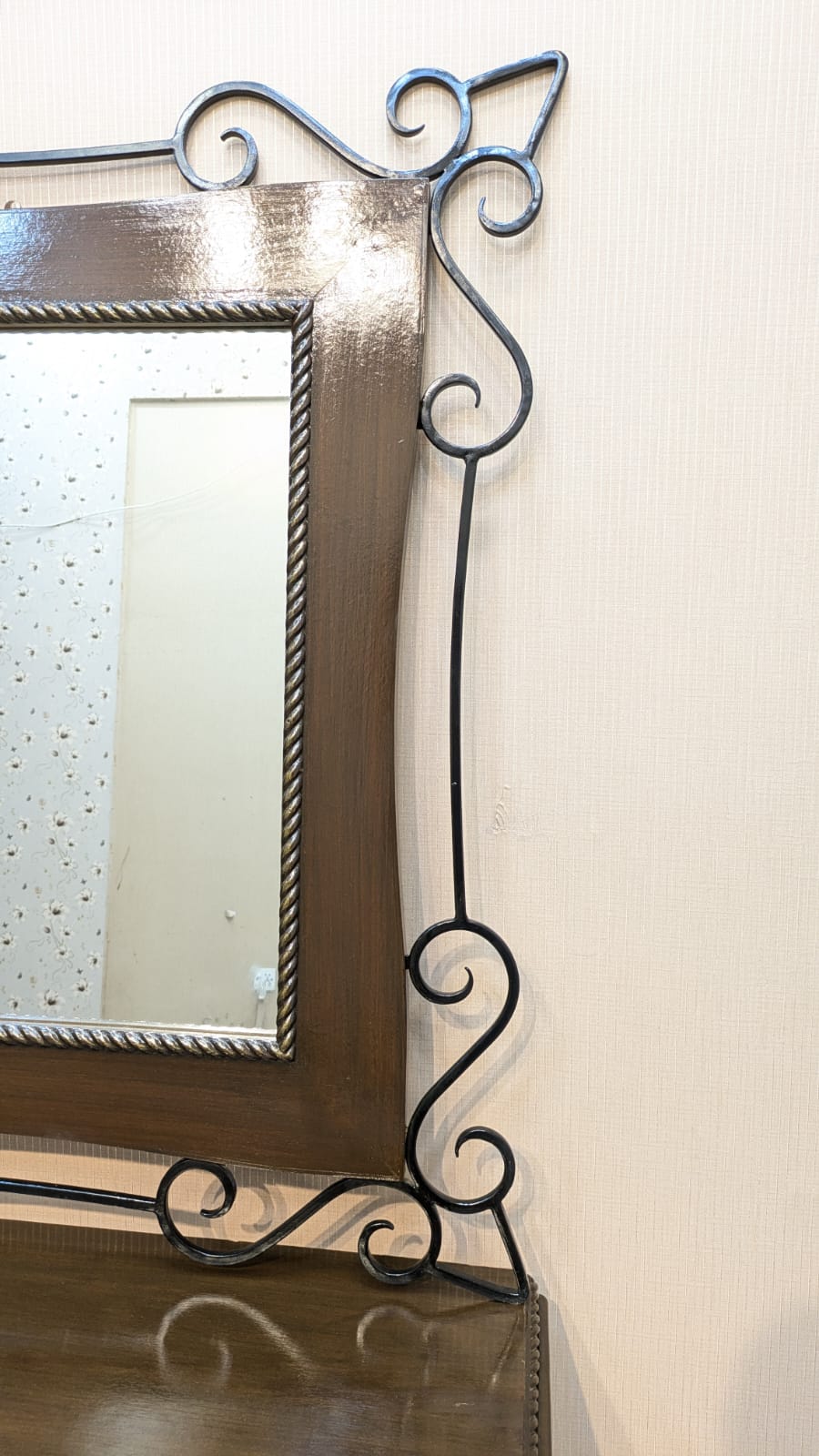 French Style Wall Mounted Console with Mirror