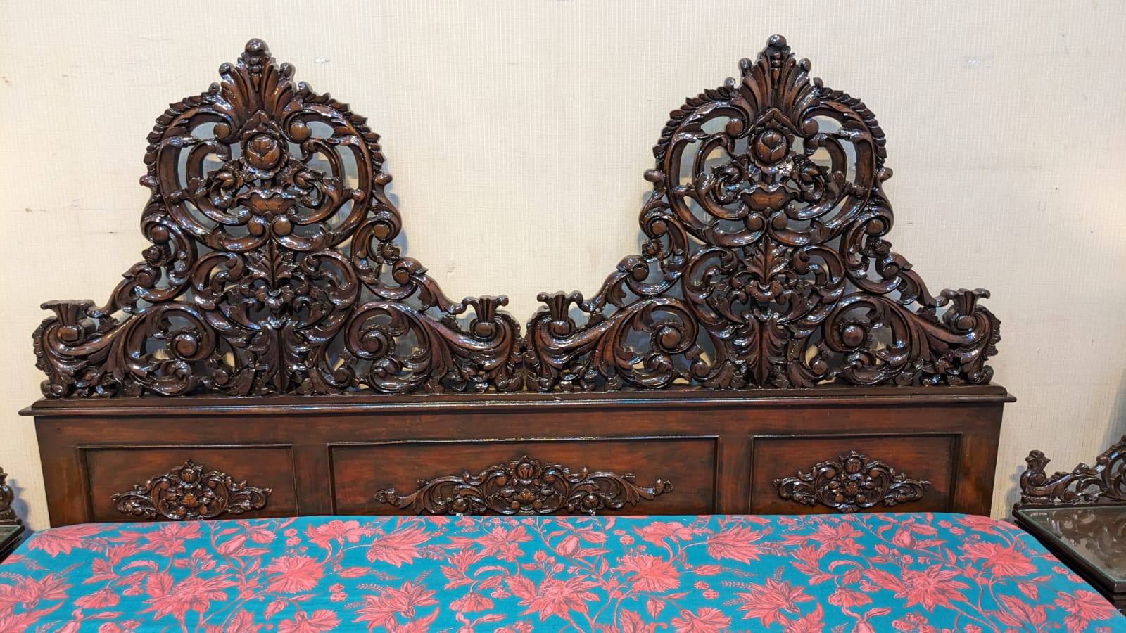 Antique King Size Bed Set