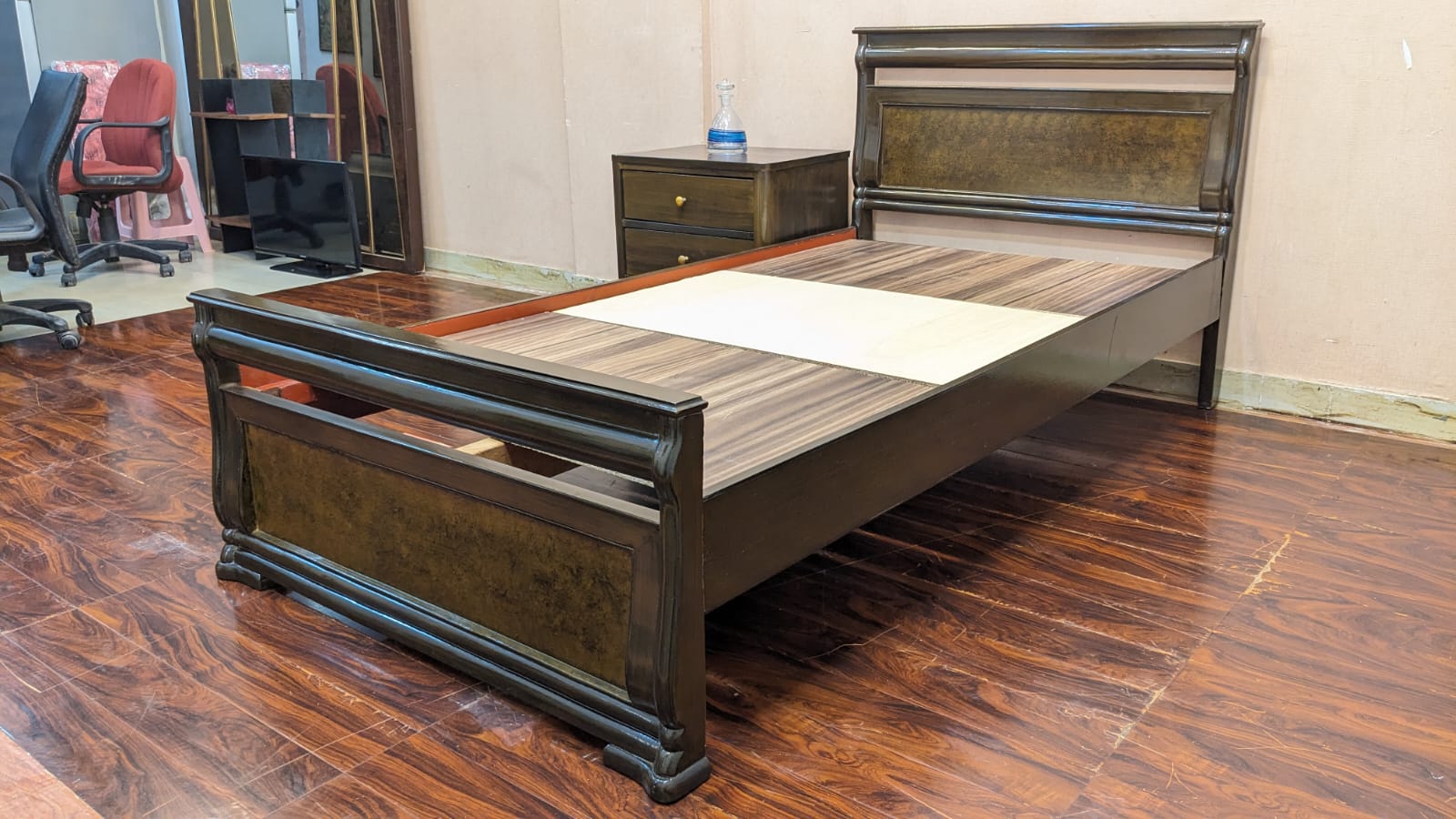 Single Bed With Side Table