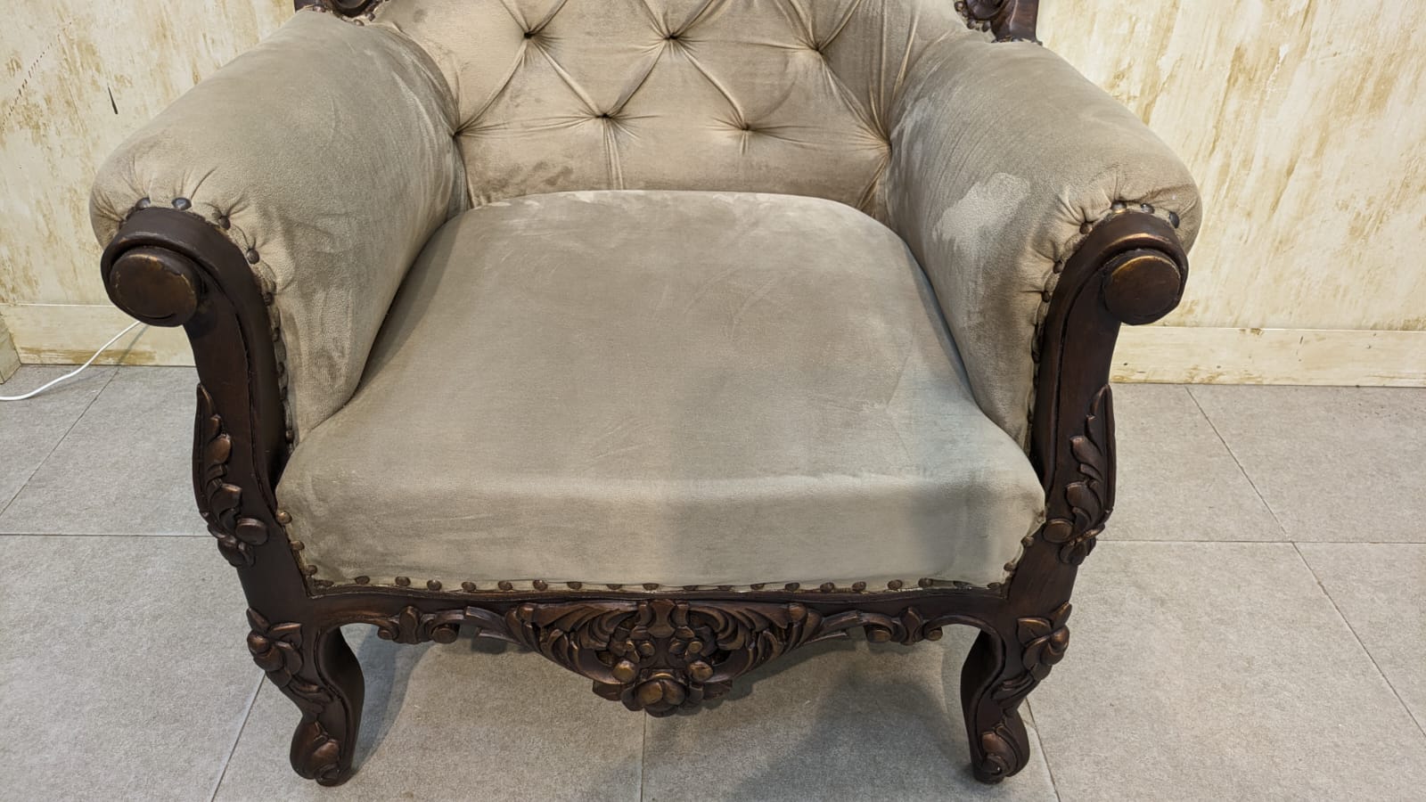 Solid Sheesham Wood Chinioti 5-Seater Sofa Set
