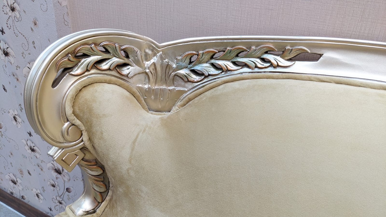 Solid Sheesham Wood 3 Seater Chinioti Sofa