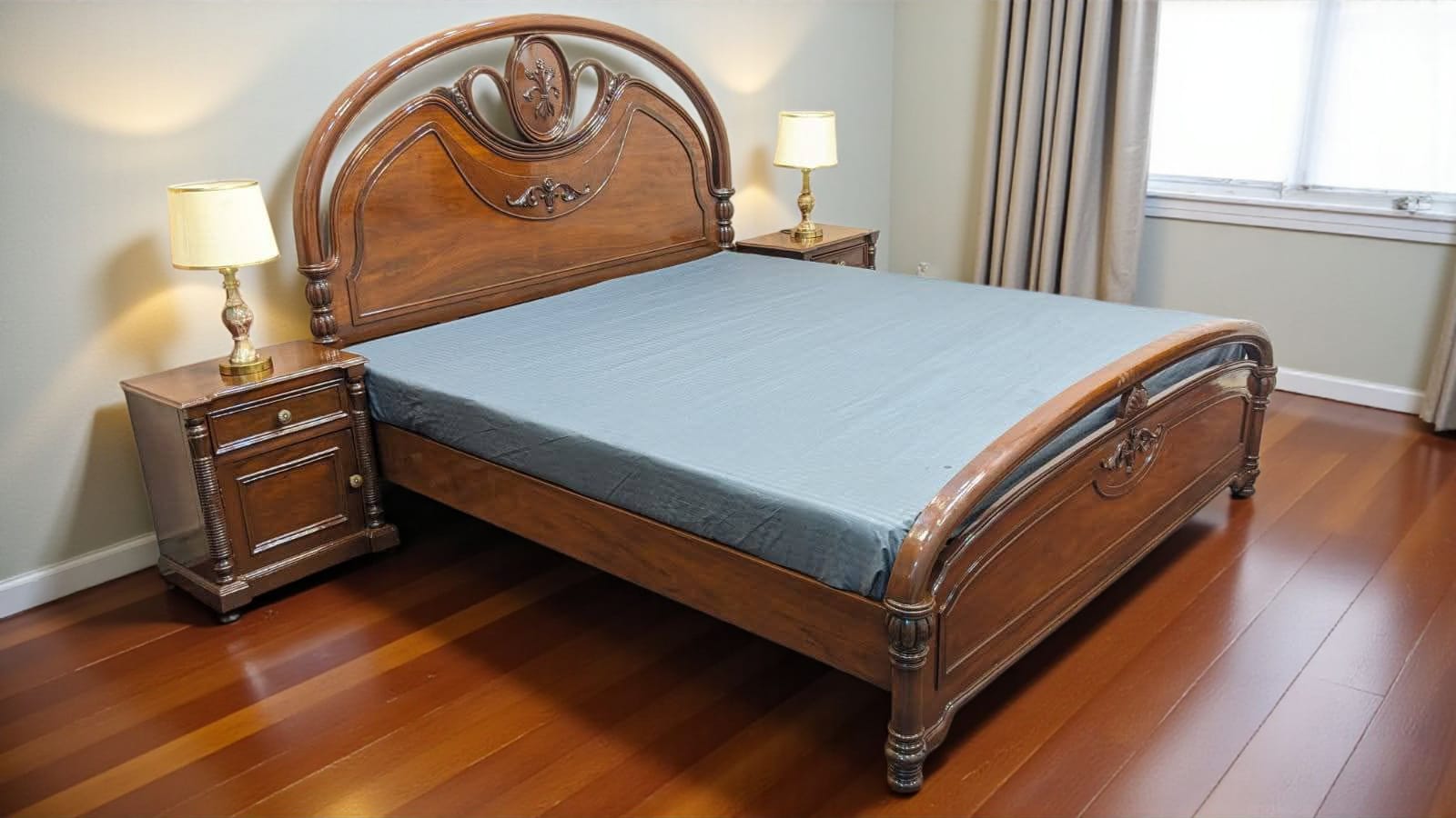 Sheesham Wood King Size Bed with 2 Side Tables