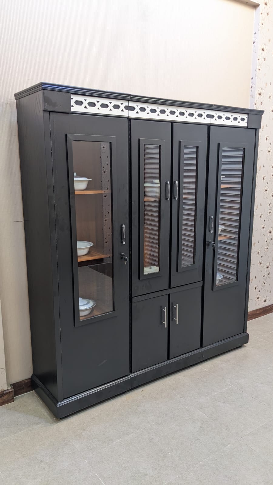 4 Door Crockery Divider