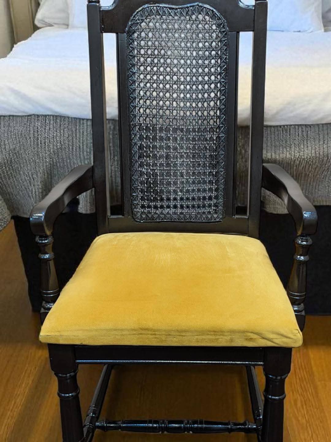 🔥Imported Century Furniture Co. Dining Chairs (Made in USA)🔥