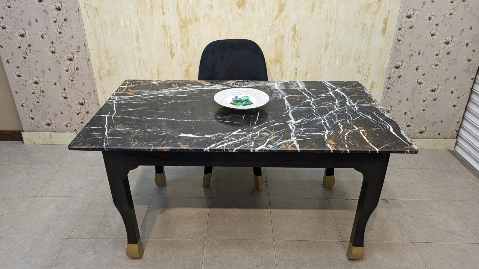 4 Seater Dining Table