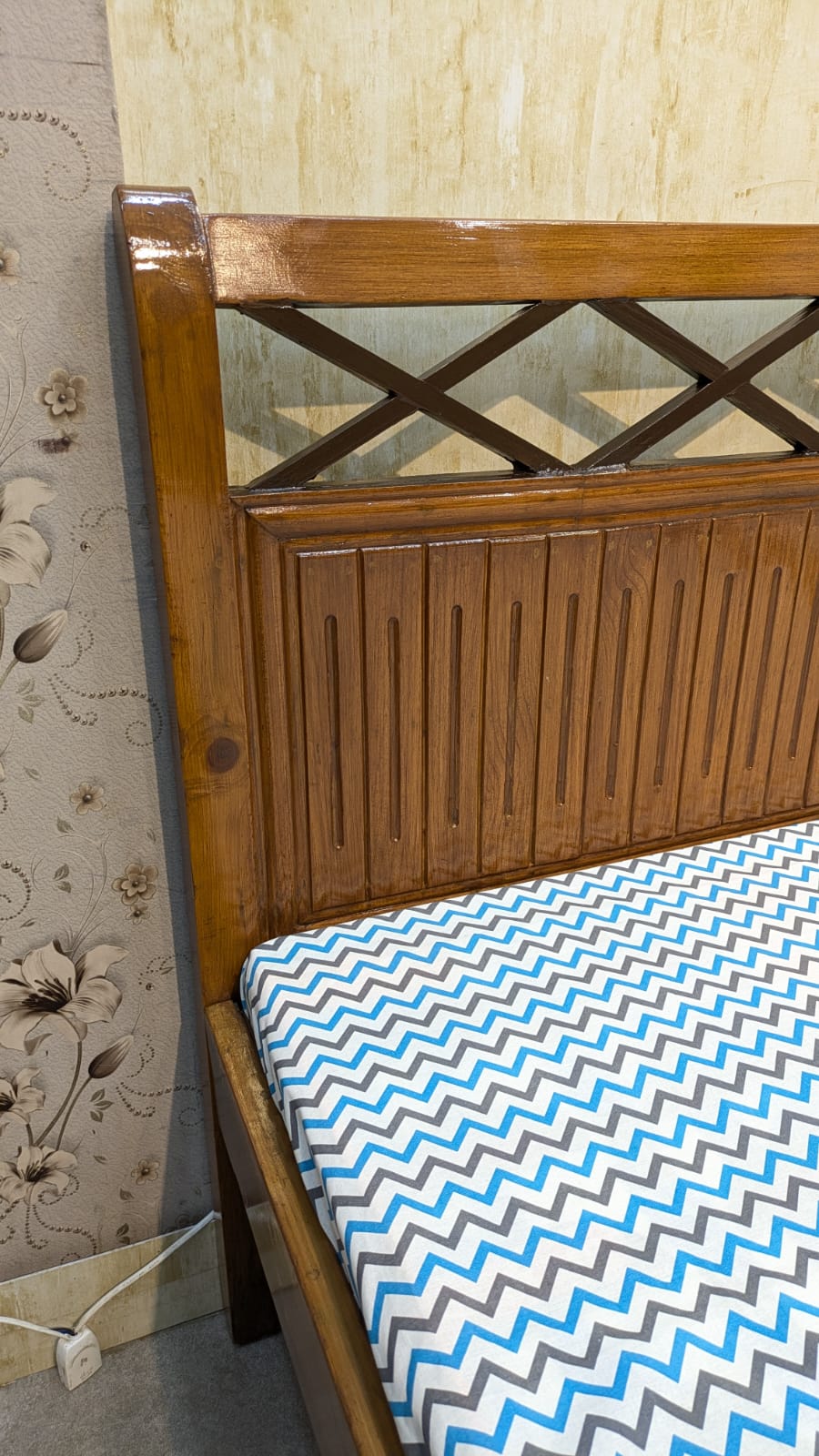 Solid oak Wood