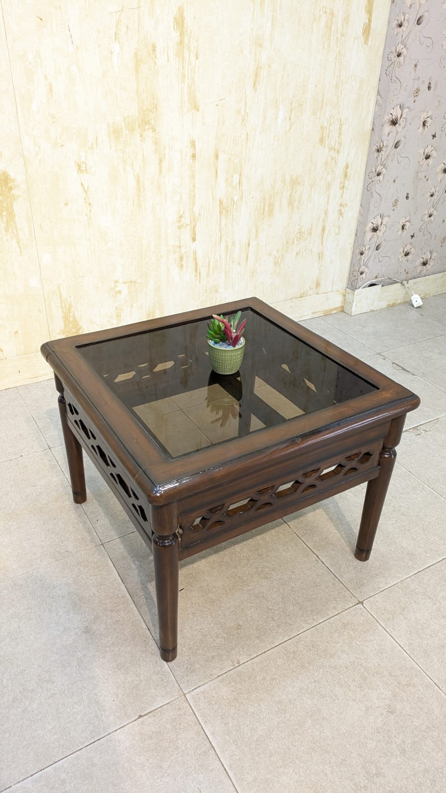 Corner Table