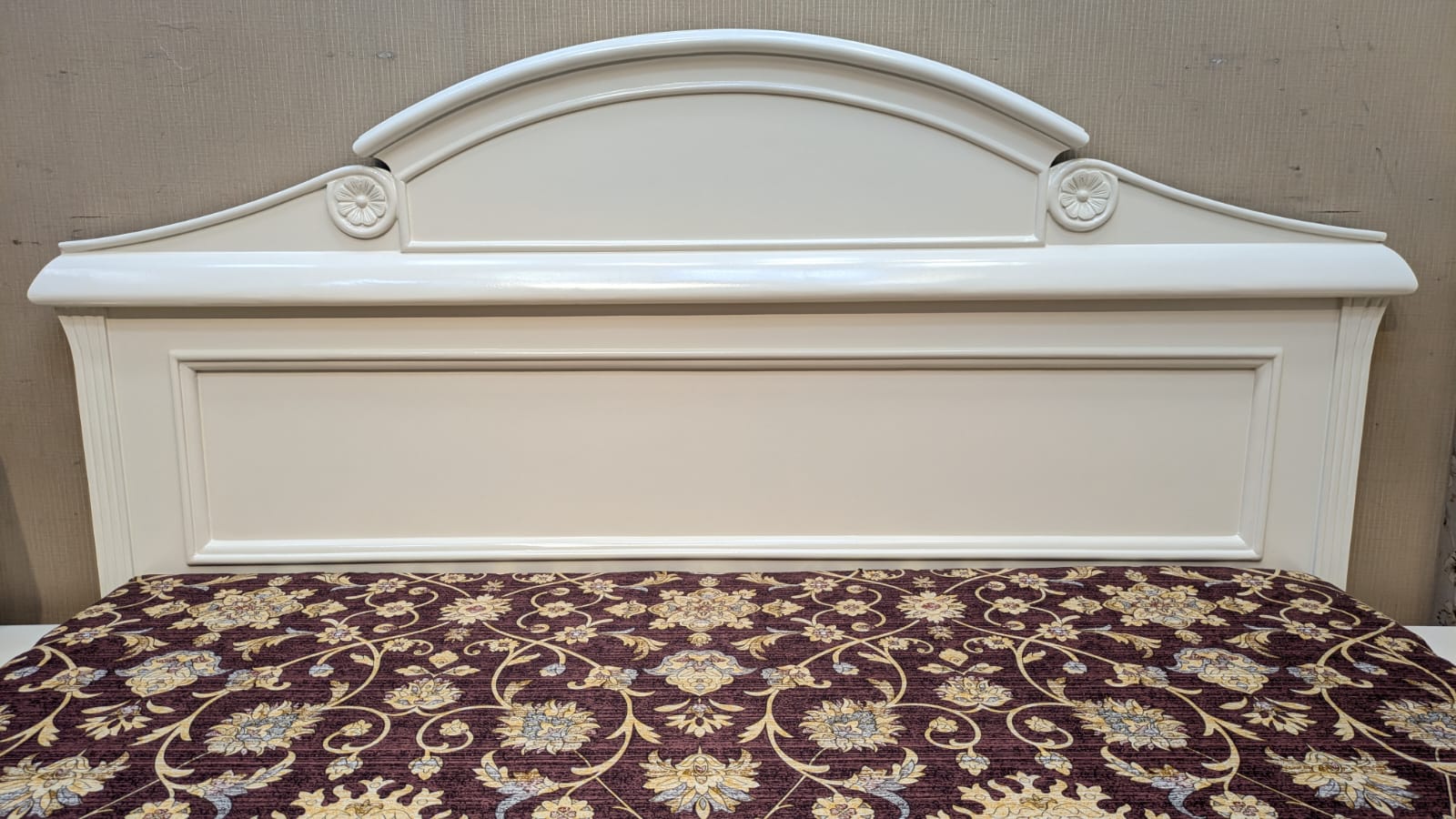 Victoria Furniture King Size Bed Set