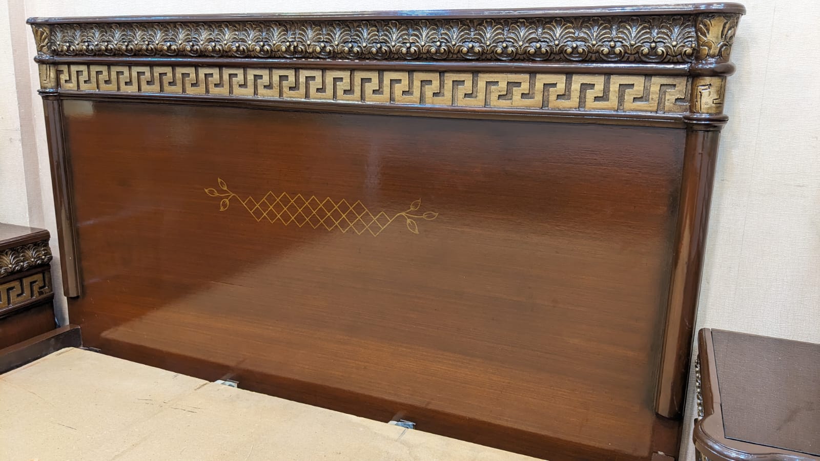 Queen Size Bedroom Set