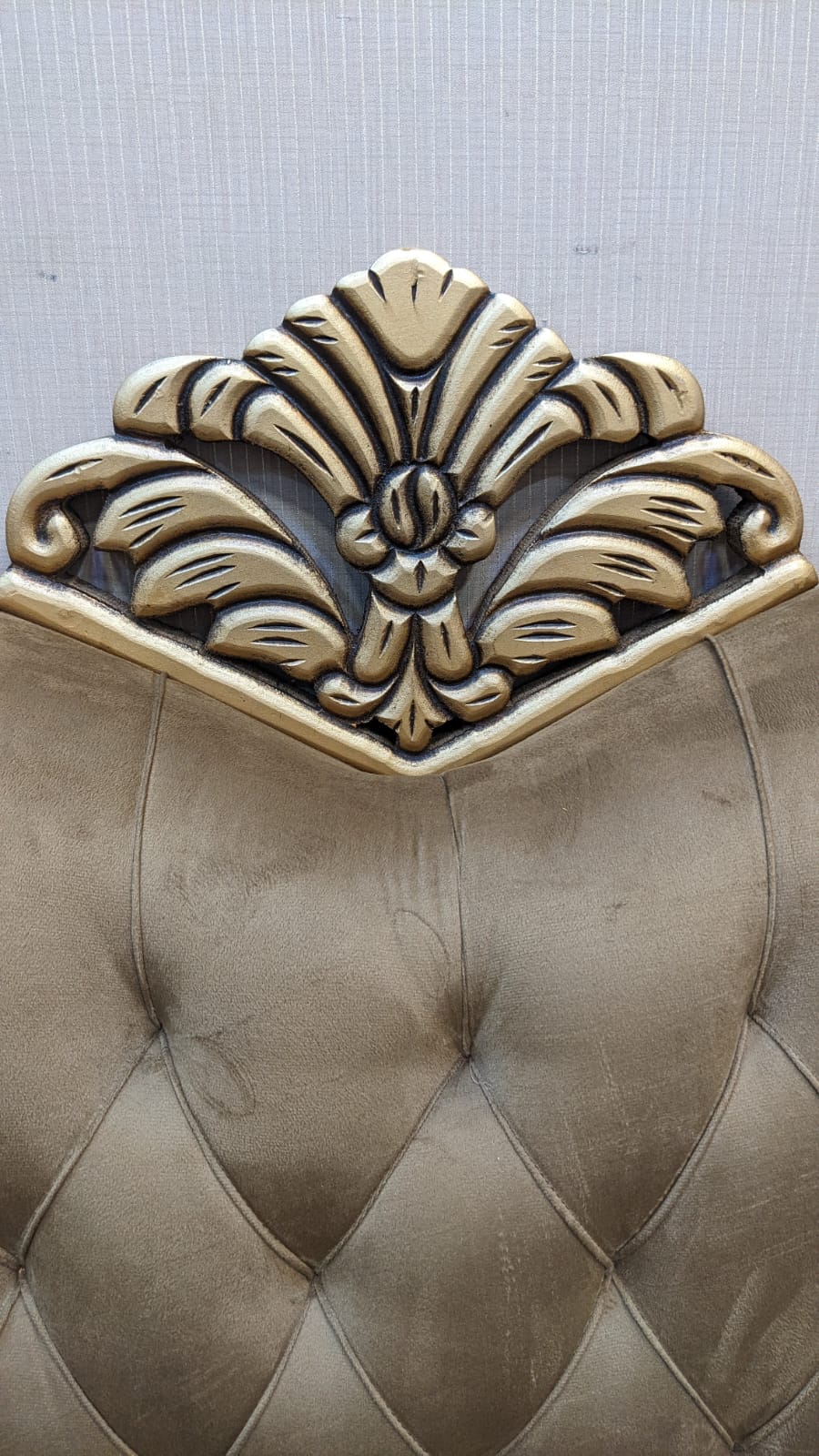 Luxurious 7 Seater Sofa Set