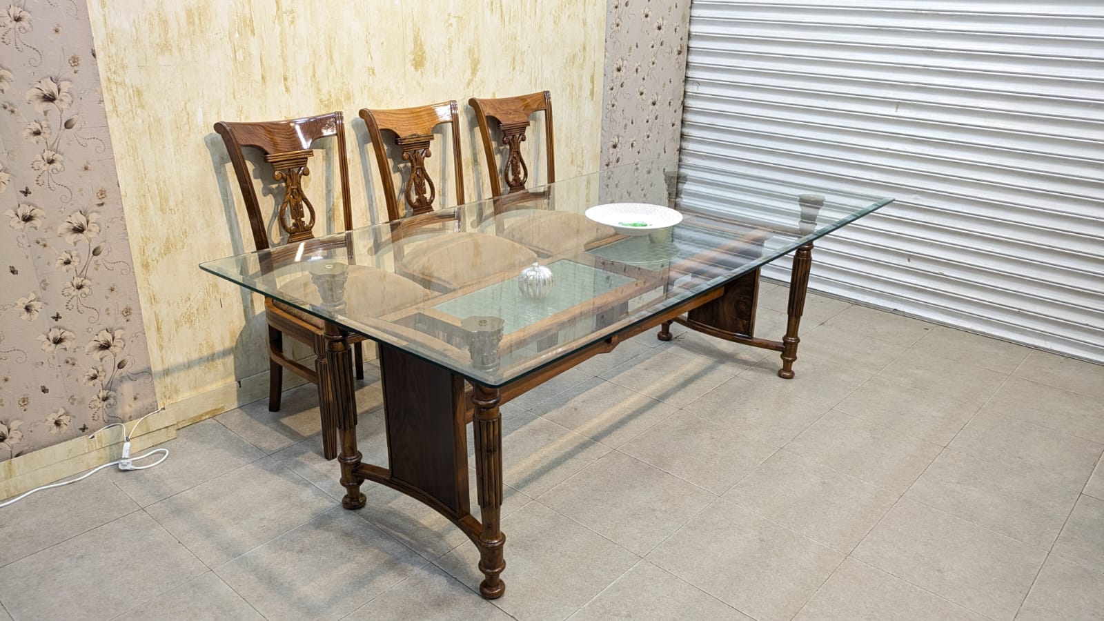 8 Seater Dinning Table