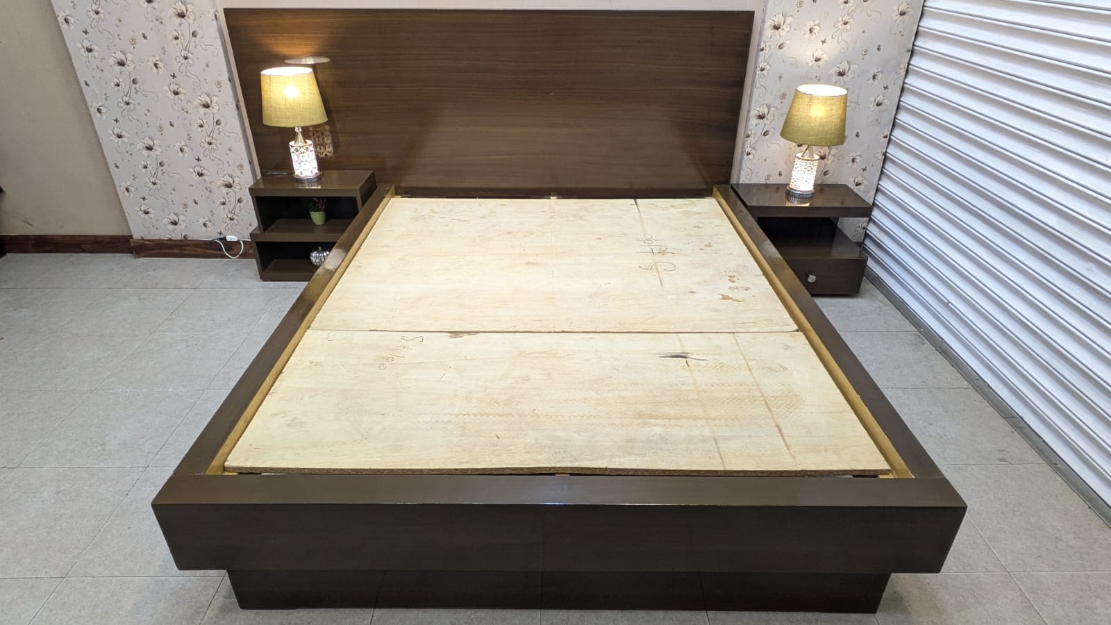Queen Size Bed Set