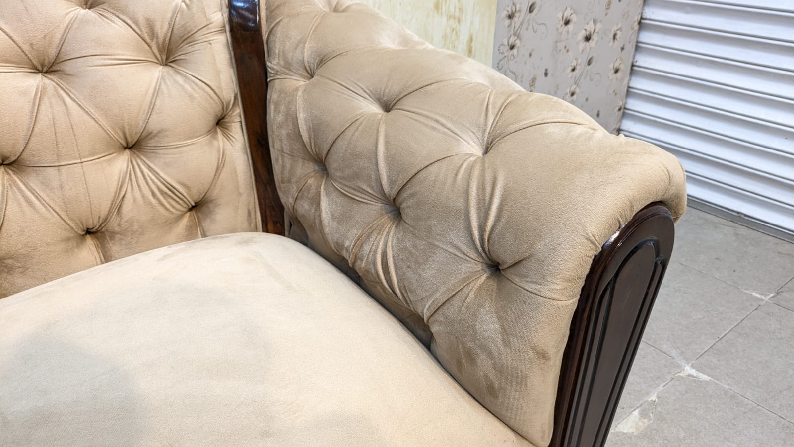 Luxurious 9 Seater Chesterfield Sofa Set