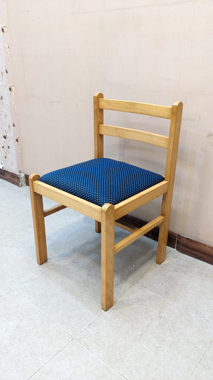 5 Seater Dining Table