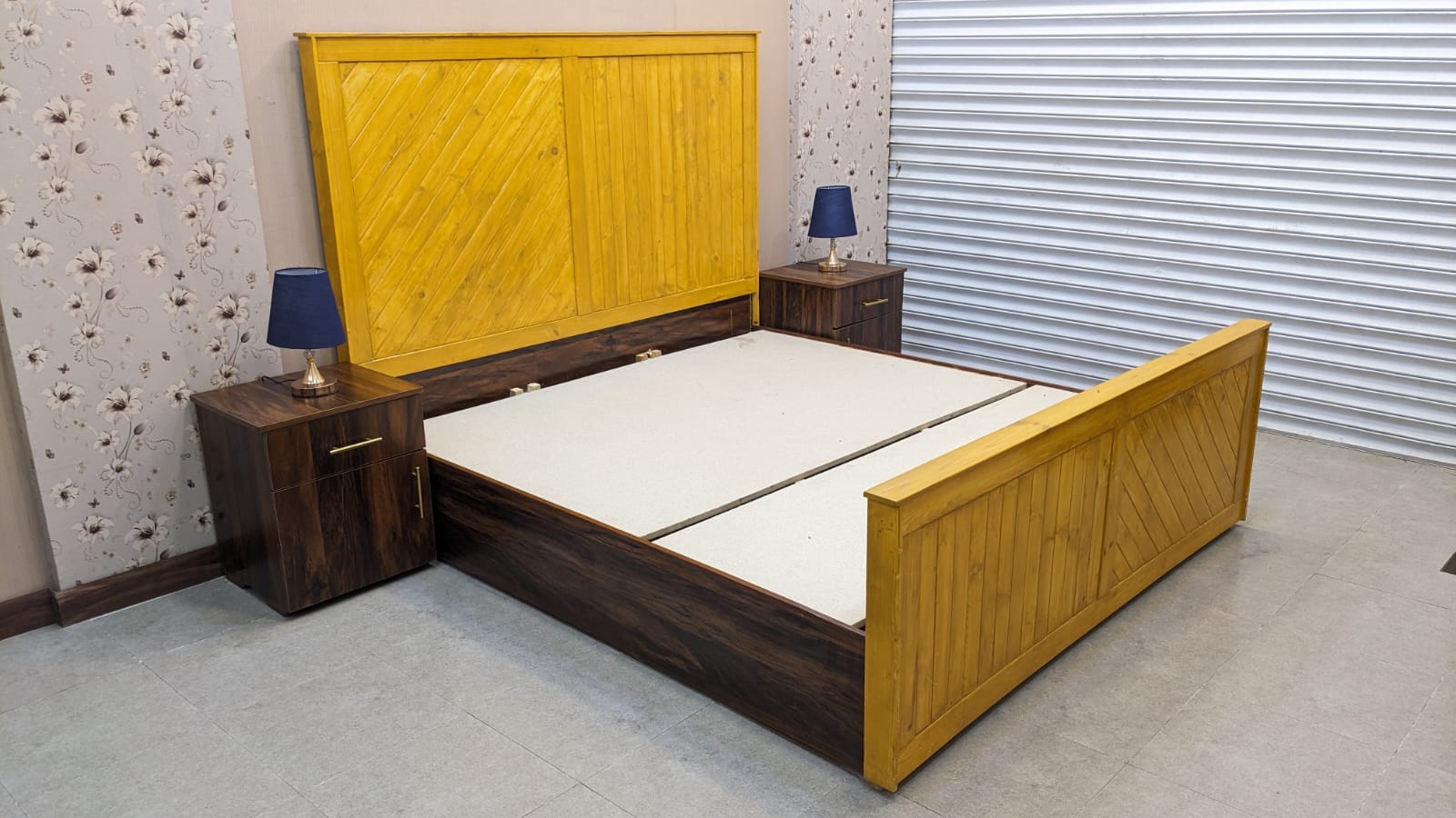King Size Bed with 2 Side Tables