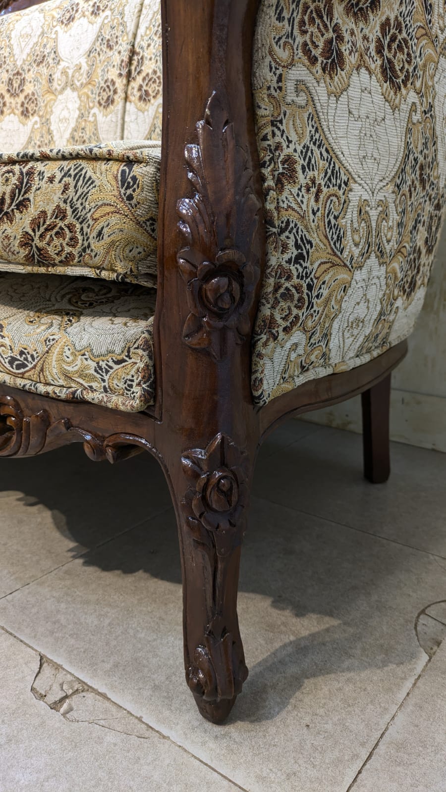 Solid sheesham Wood 5 Seater Sofa Set