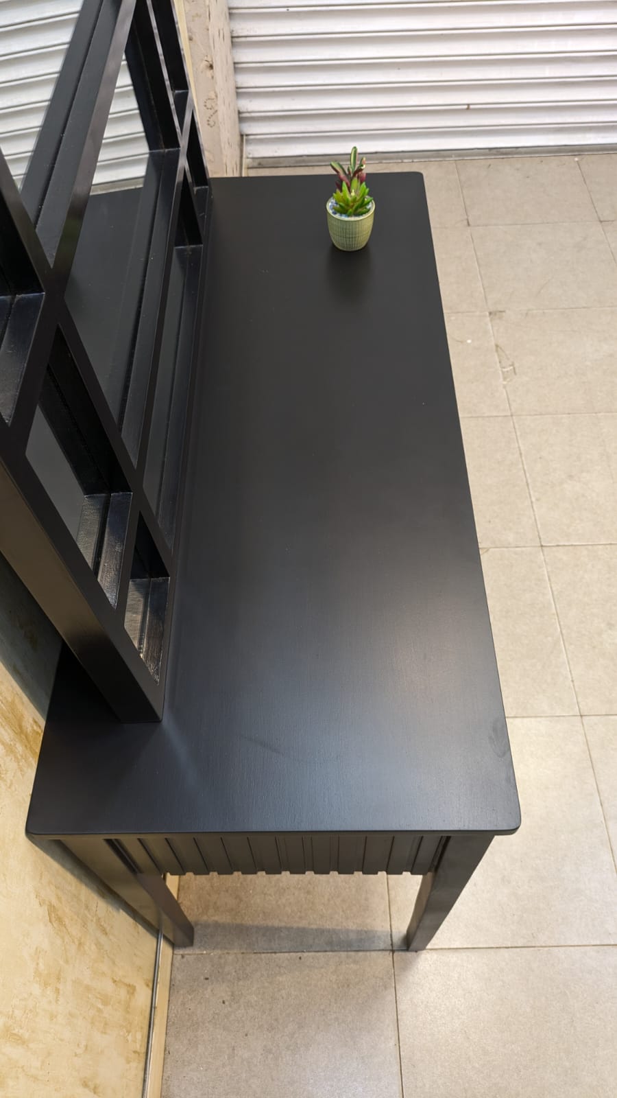 Hoid Console with Wall Mounted Mirror
