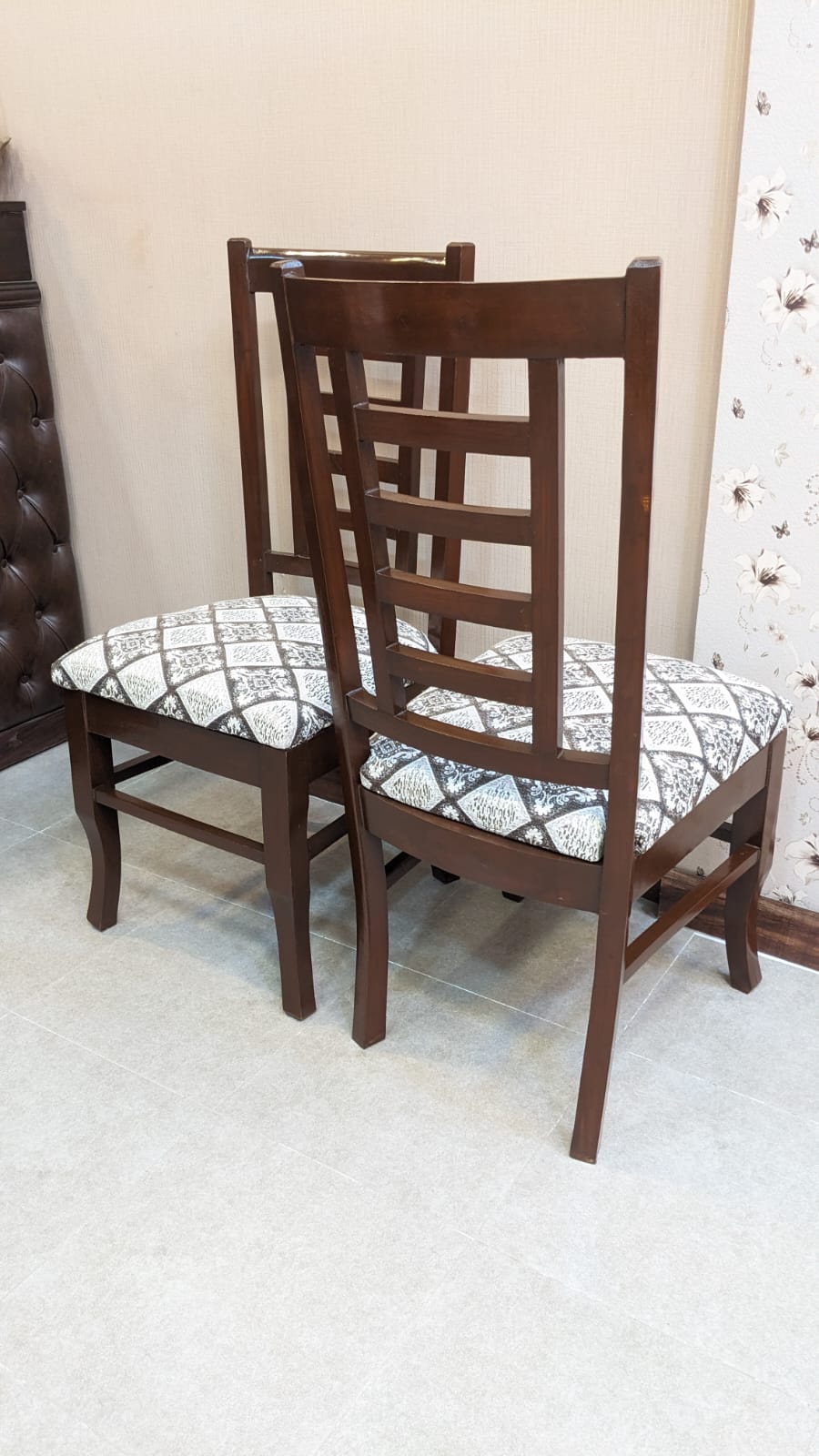 6 Seater Dining Table