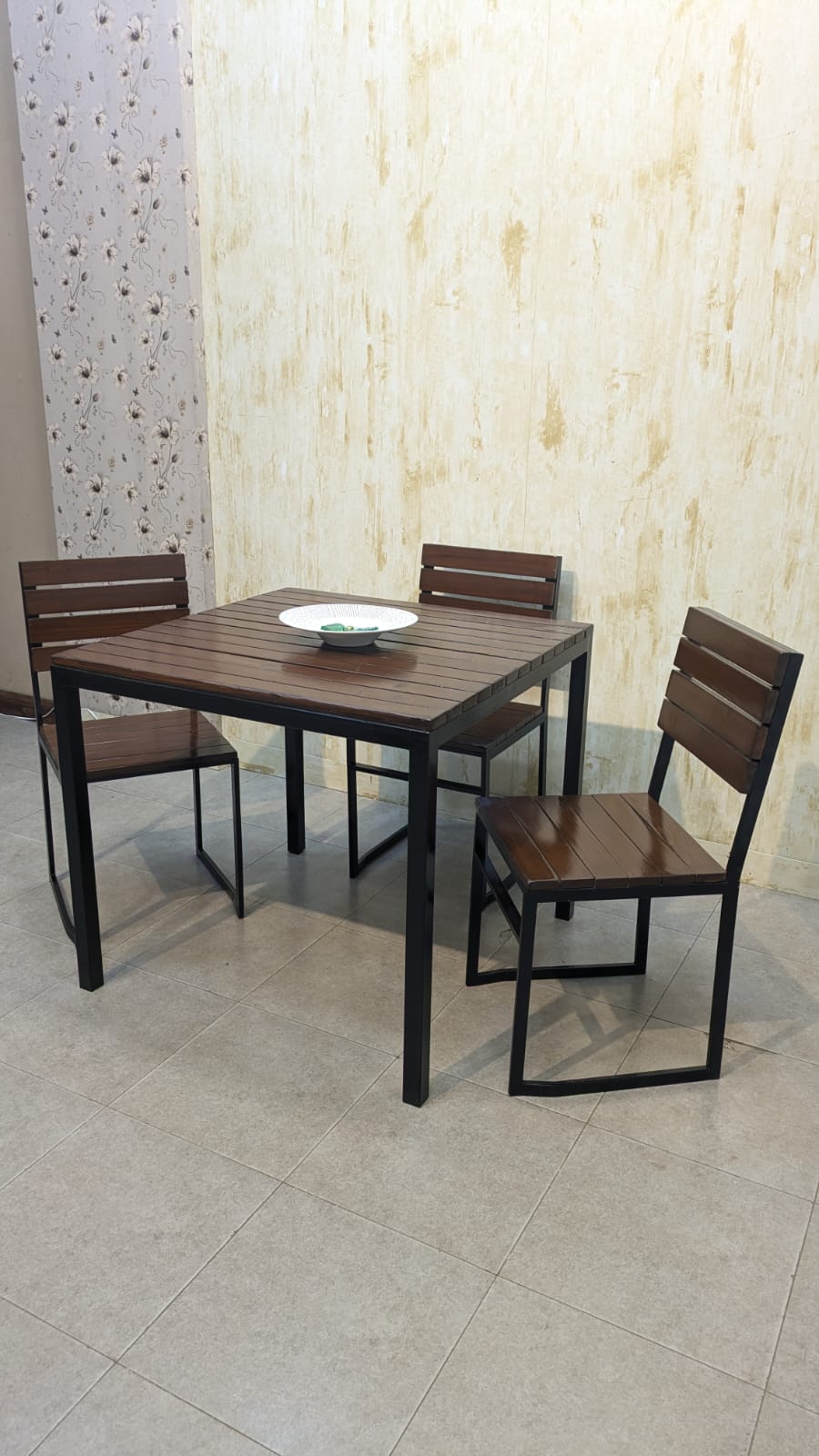 4 Seater Dining Table
