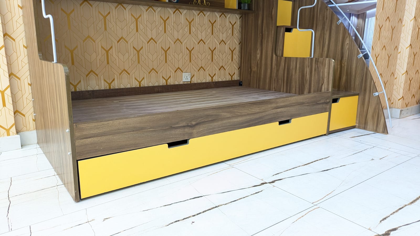 Interwood Wilson Triple Bunk Bed