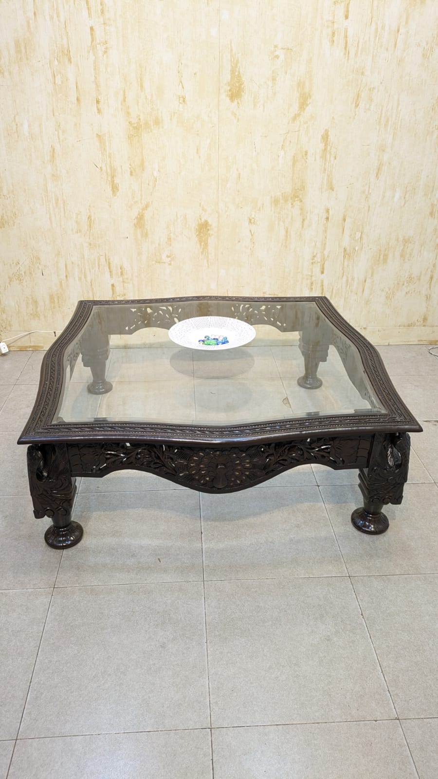 ANTIQUE SOLID SHEESHAM WOOD CENTER TABLE