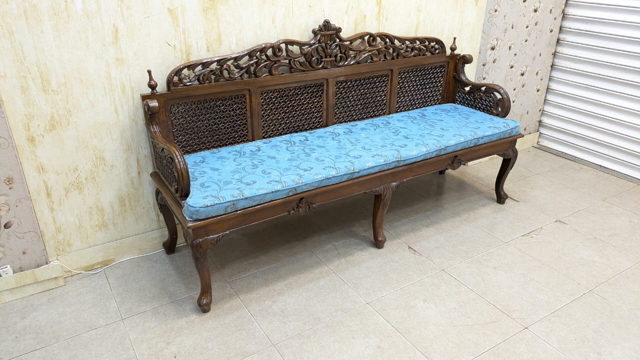 Antique 5 Seater Sofa Set