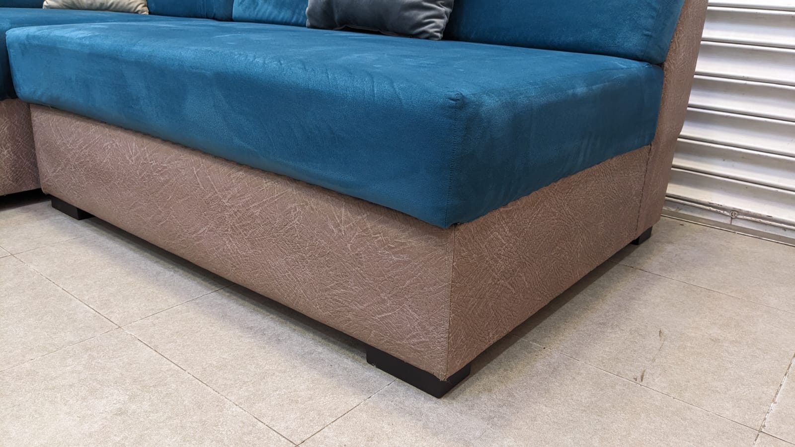 4 Seater L Shape Sofa Set with Ottoman