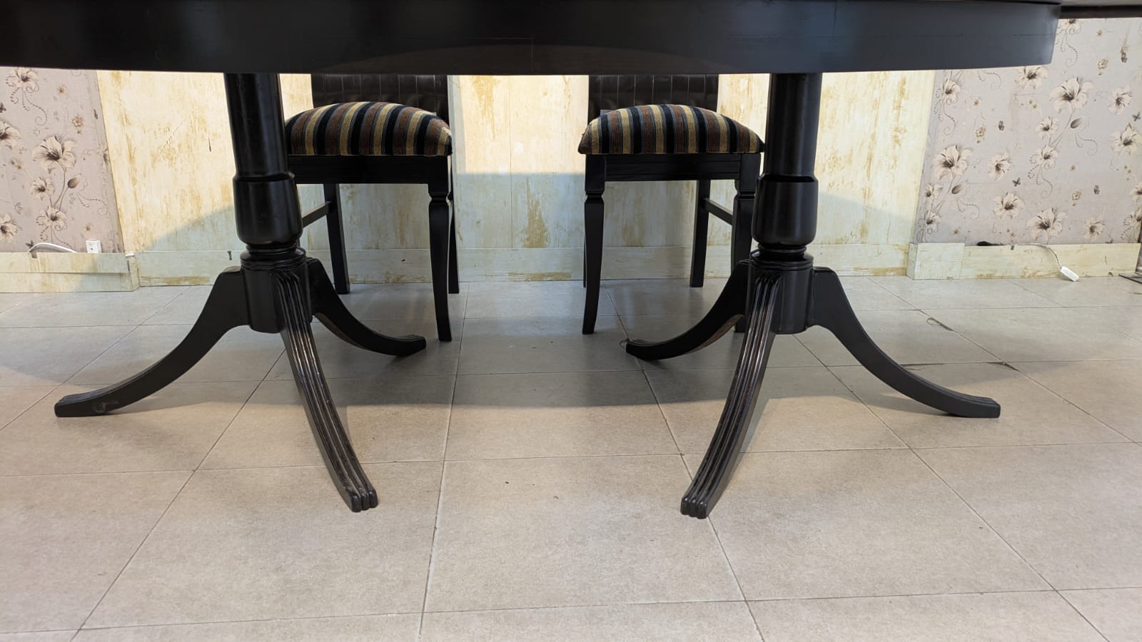 Imported 6 Seater Extendable Dining Table