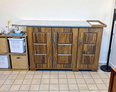 DivineCrafts Brand New Iron Table
